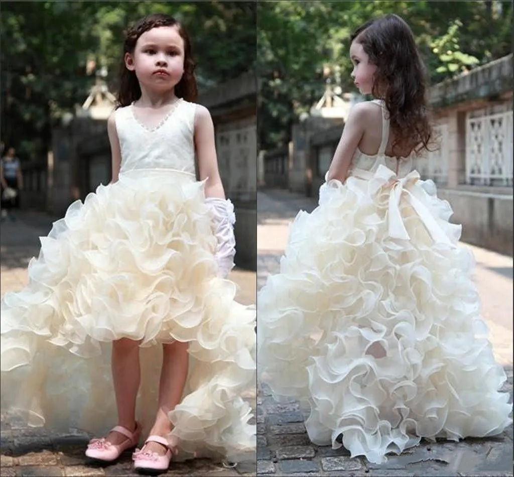 Low Layered Skirt Flower Girls Light Champagne Ivory V Neck Organza Girls Pageant Gowns Speical Occasion Dress