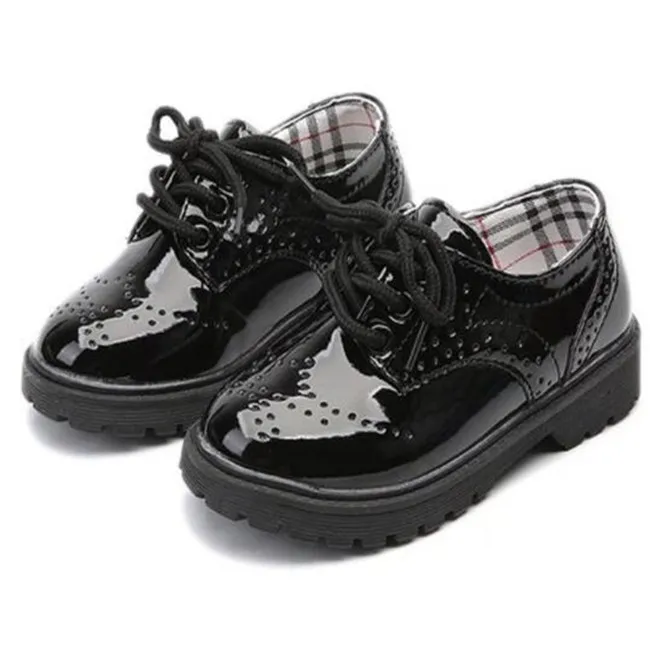 Nuove scarpe per bambini primavera estate per ragazze dei ragazzi Sneakers casual in stile britannico Scarpe eleganti per bambini traspiranti in pelle PU