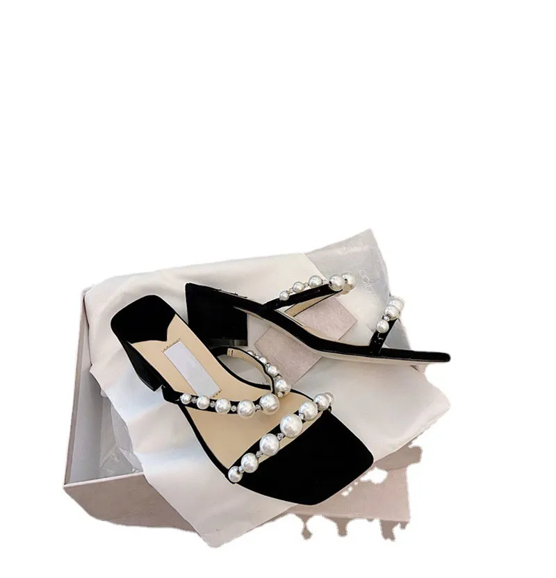 Womens Sandal Slipper Shoes de Couro Genuíno com Pérolas Amara Mulheres Sandal Pearl Strap Chinelos Bloco de Salto Redido Mule Square Toe Tamanho 35-42