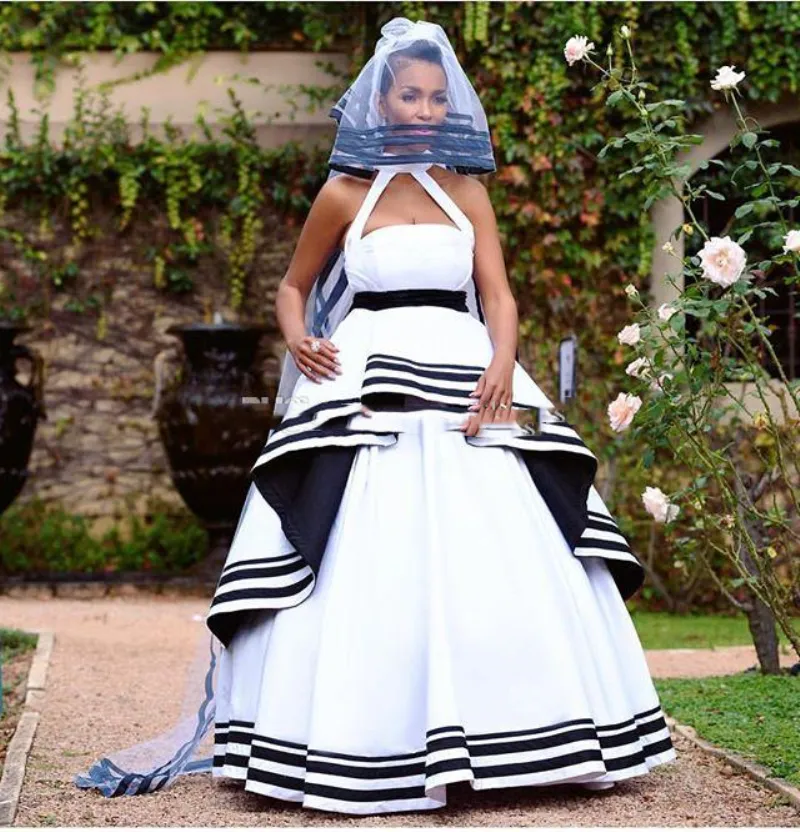 Pregnant traditional deals wedding dresses
