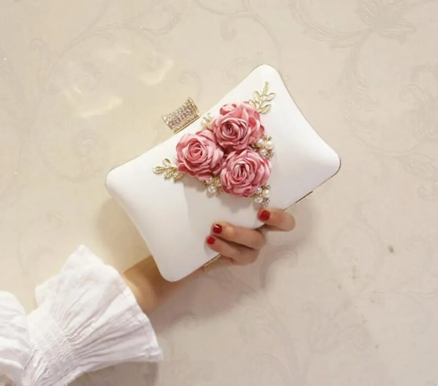 2022 Witte PU bloemen steentjes avondtas bruiloft portemonnee vingerring diamanten ketting schouder handtassen kristal avond tas 04