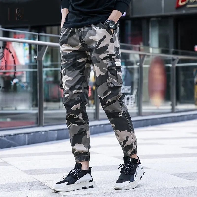 Męskie Joggers Casual Bawełniane spodnie Mężczyźni Camouflage Cargo Tactical Spodnie dresowe Mężczyzna Dress Dna Skinny Spodnie Wojskowe Spodnie 201110