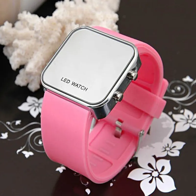 Krzemionkowy Tape Stop Shell LED Electronic Watch Mirror Watch Silver Square Button LED Hurtowa