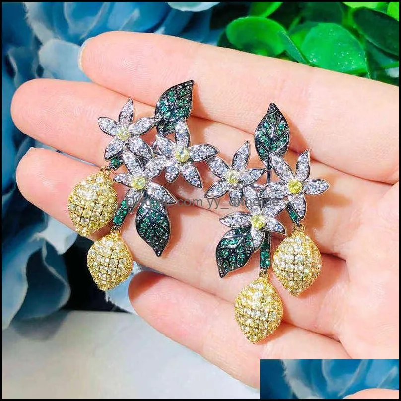 CWWZircons Unique Design Art Deco Cluster Leaf Long Dangling Drop White Green Cubic Zirconia Earrings for Women Prom Party CZ709