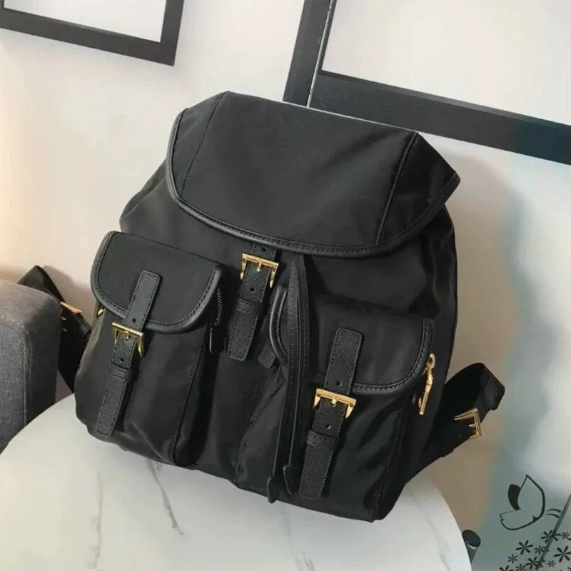 Großhandel klassischer Canvas-Rucksack, Fallschirmstoff, wasserdichter Nylon-Rucksack, Schultasche, Reise, neue Damentasche, modischer Rucksack, Umhängetasche m