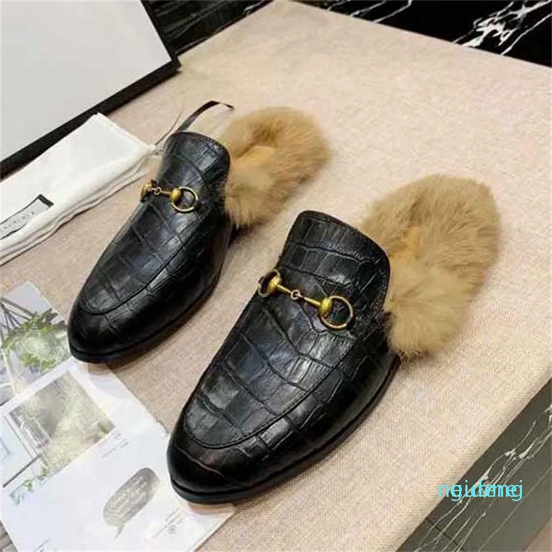 Designer Slippers Fur Princetown Mules Flats Women Loafers Genuine Leather Sandals Casual Shoes Metal Chain Shoe Men Lace Velvet Slipper 000