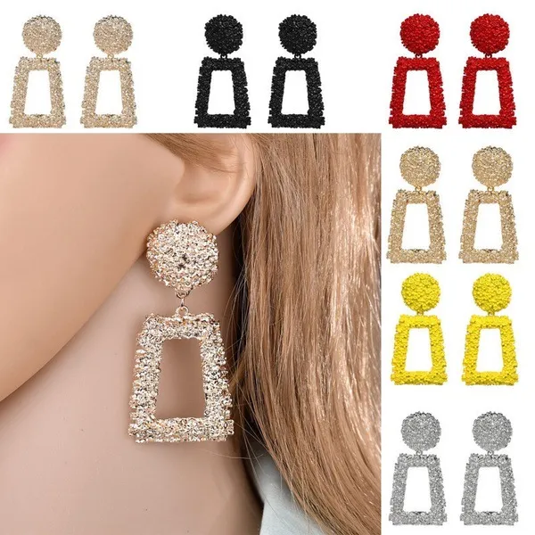 Akoya Pearl Earrings 여성 조커 귀걸이에 적합한 멀티 스타일 패션 금속 성격 이어링 기질 이어링 도매