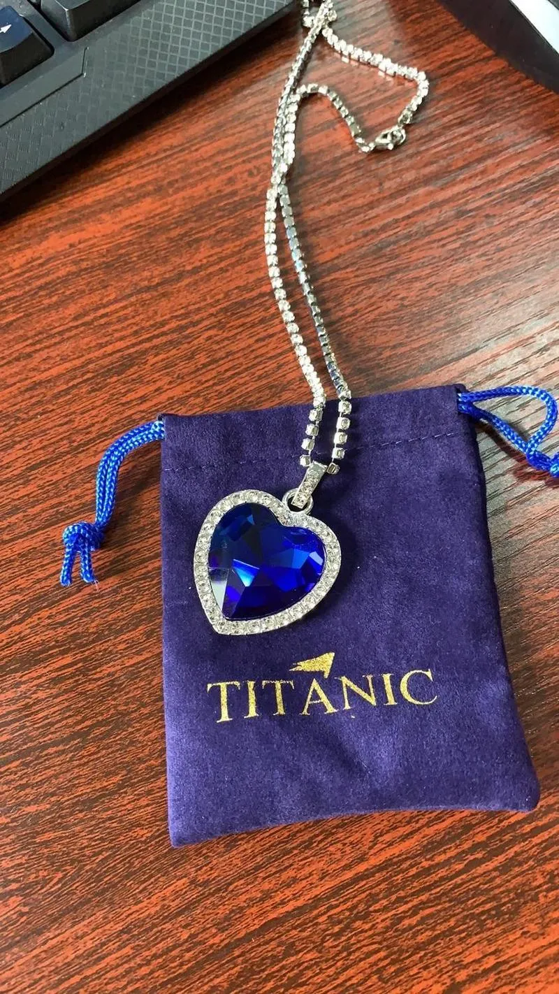 Titanic Herz des Ozeans Halsketten für Frauen Blaue romantische Anhängerhalskette mit Samtbeutel Whole Drop1288L