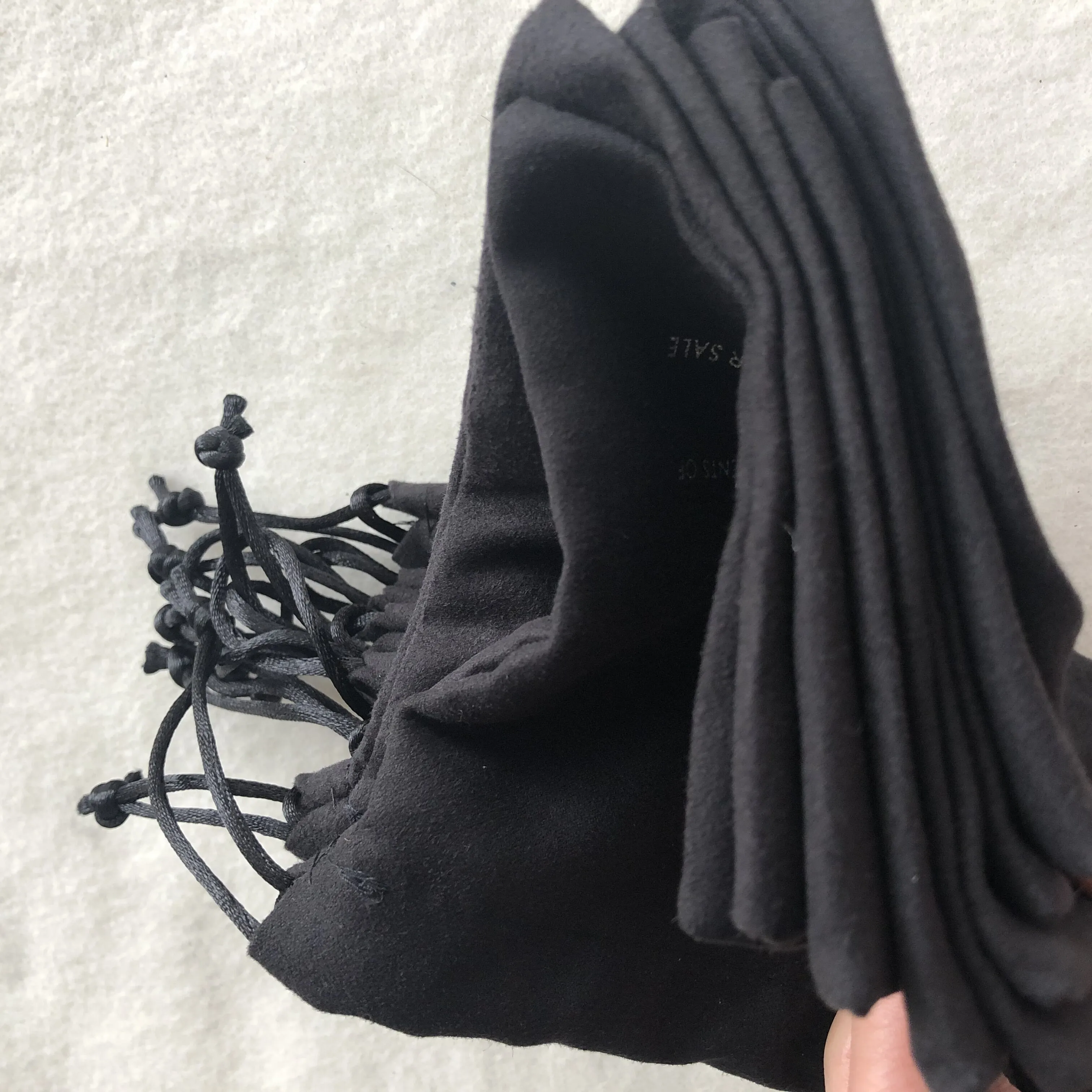 Doek zwart cadeau wrap stoftas mode pakking 2c pakket touwtas voor sieraden dubbele zijde afgedrukte opslagcase 13x10 cm