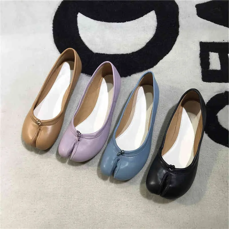 Split Toe Candy Flats Ballet Shoes Woman Slip On Loafers Soft Bottom Moccasins Bow Ballerina Single Tabi Ninja Women Shoes Fashion