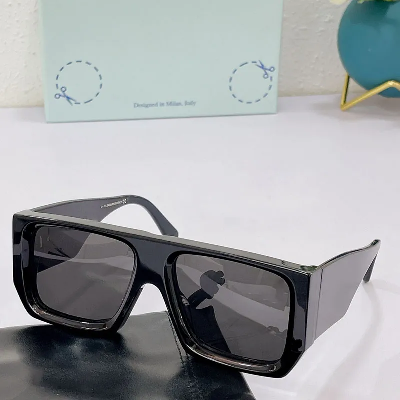 Homens óculos de sol para mulheres preto OW40018 Última tendência de tendência de moda All-Match Style Dough Square Ferramenta Ferramental Sinta Super Grossa Sun óculos de sol com caixa original