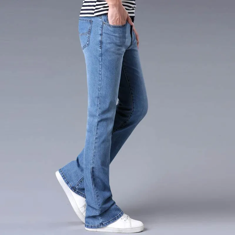 Mens Jeans Traditionell bootcut ben Slim Fit lätt utskjutna jeans blå svart manlig designer klassiska stretch flare pants1309c