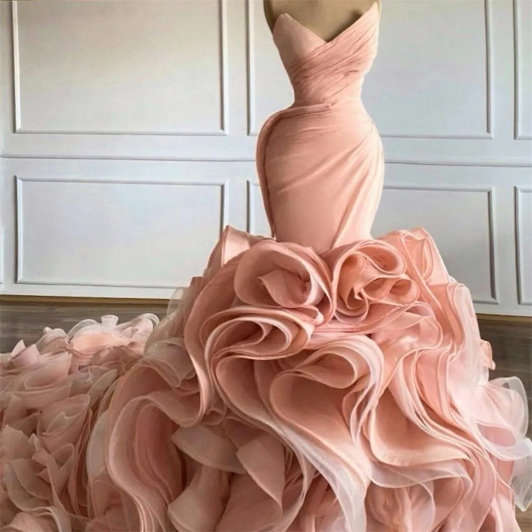 Lüks Pembe Abiye Sevgiliye Katmanlı Etek Ruffles Mermaid Balo Abiye Sweep Tren Vestido De Novia