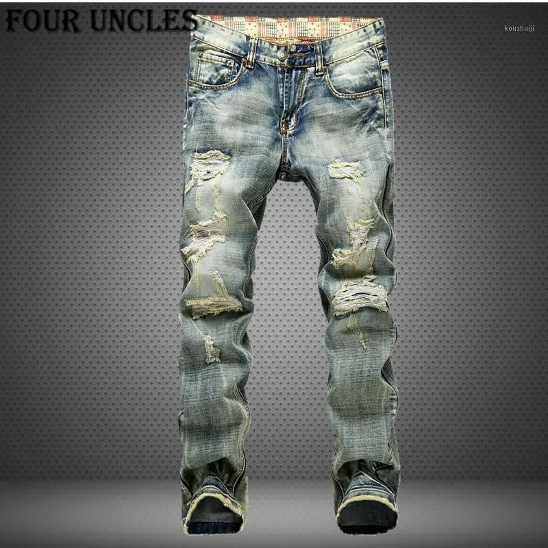 Stor storlek 42 2020 europeisk stil män jeans hål frazzled jeans mens casual fritid denim långa byxor ljusblå qq02931