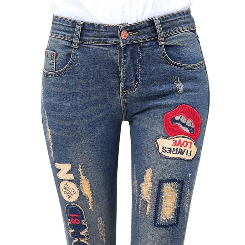 Новые джинсовые брюки для губ, разорванные отверстия эластичные дамы тощий карандаш пАНантембрыидные губы письма джинсы брюки для женщин LJ200808