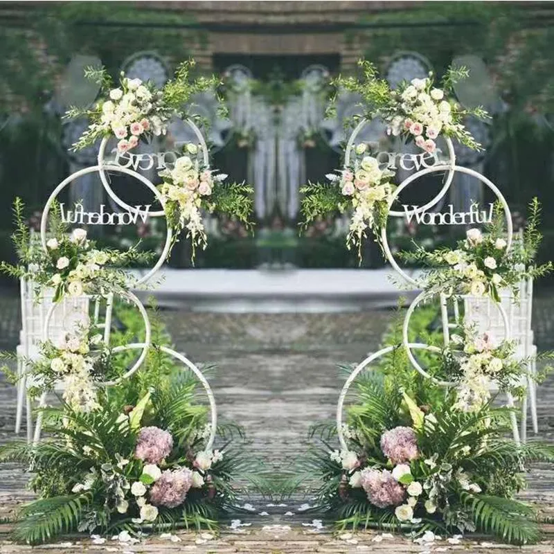 Décoration de fête mariage beignet métal fer route plomb toile de fond décoratif fleurs en soie Stand Arrangement zone d'accueil deux côtés accessoires