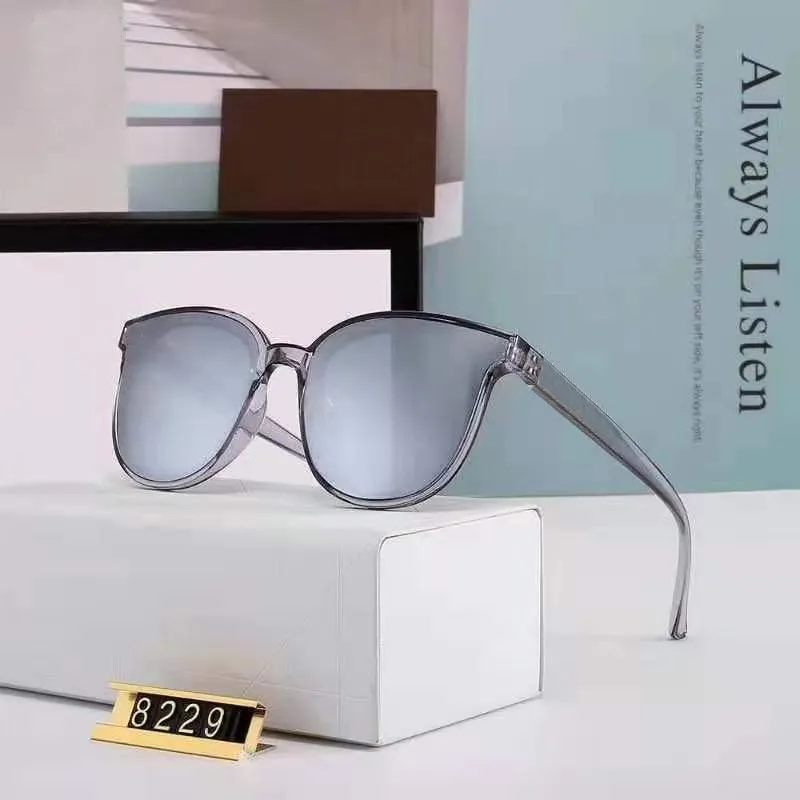 High-end men`s and women`s sunglasses gold half-frame square sports outdoor retro style classic