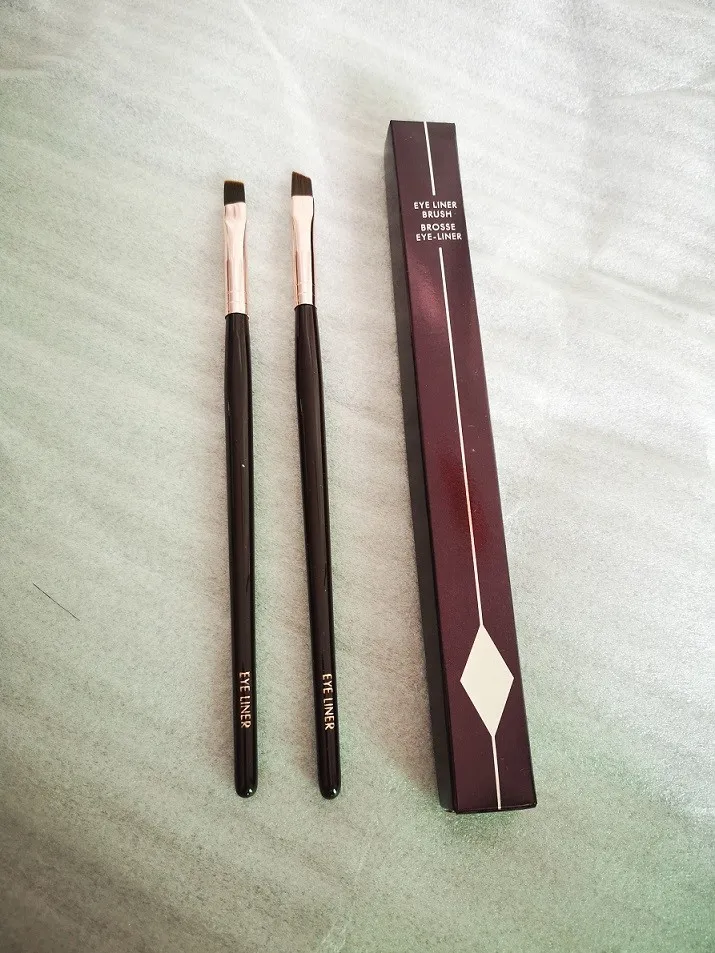 Cha-T Eye Liner Brush Pudełkowane Pędzle do makijażu oczu Sprzedaż hurtowa Kątowy Eyeliner Pędzel kosmetyczny Eyed Narzędzie kosmetyczne Marka Narzędzia kosmetyczne Dostawa