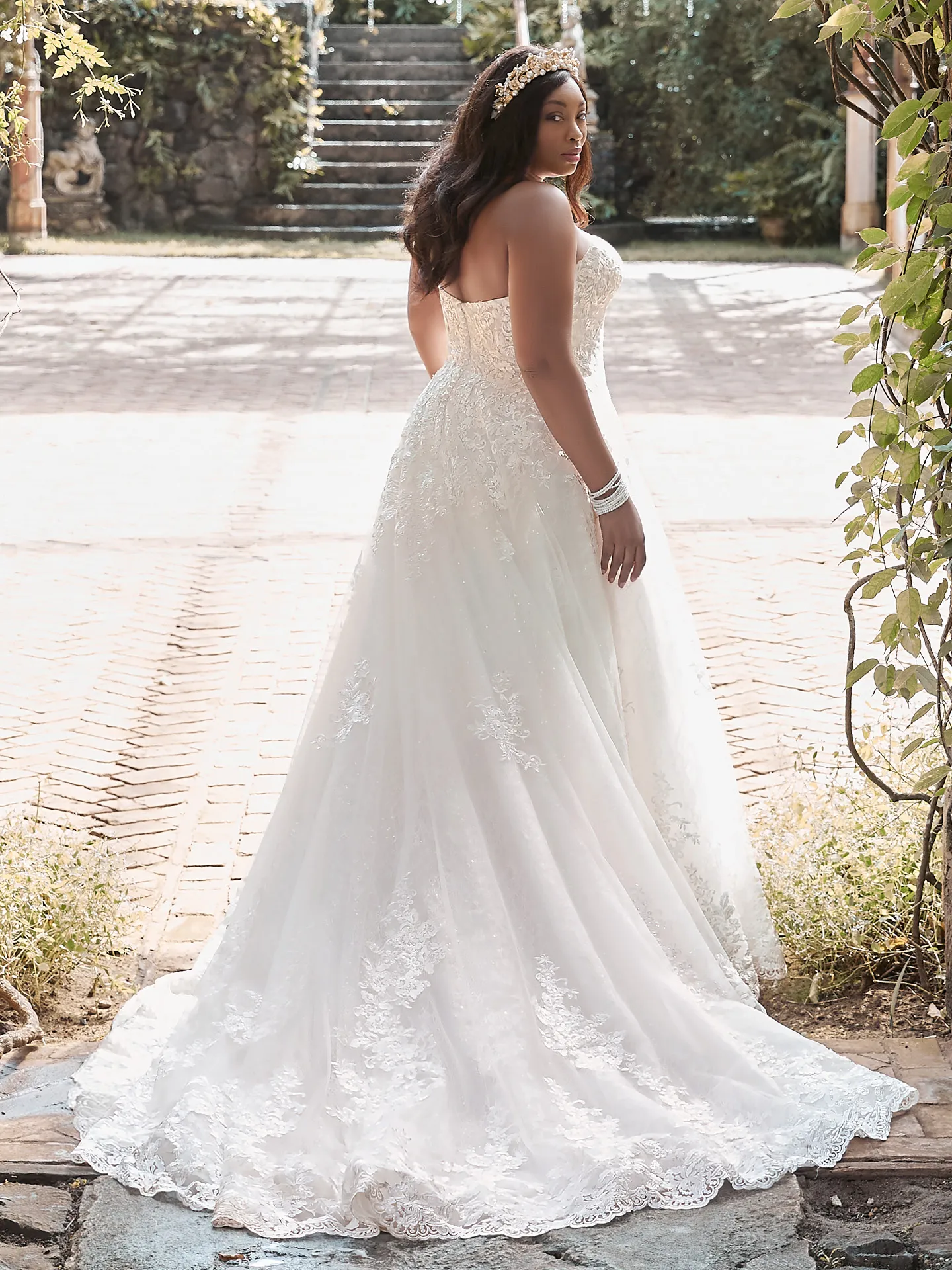 Plus size lace bridal hot sale robe