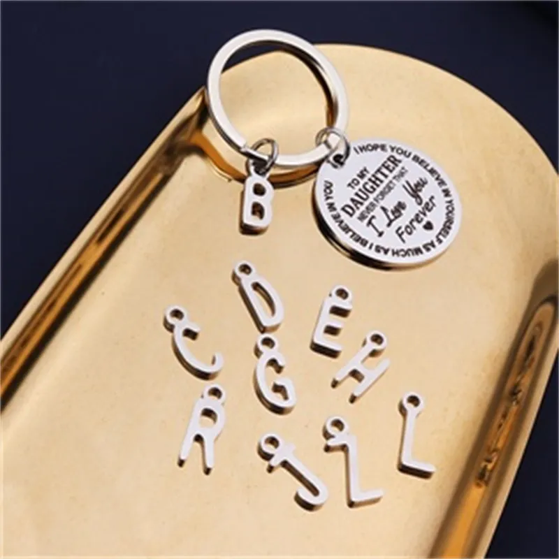 Rostfritt stål nyckelkedja till min son dotter bokstäver originalitet gåva nyckel spänne spegel polering nyckelring varm försäljning 2 6yx m2