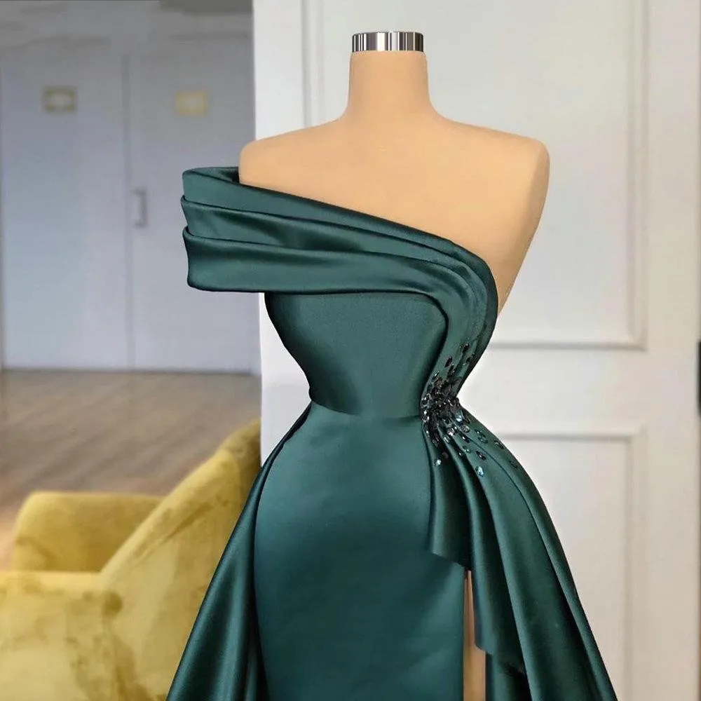2021 Nowe długie ciemnozielone satynowe sukienki wieczorowe noś eleganckie kryształowe koraliki podzielone na jedno ramię wieczorne suknie