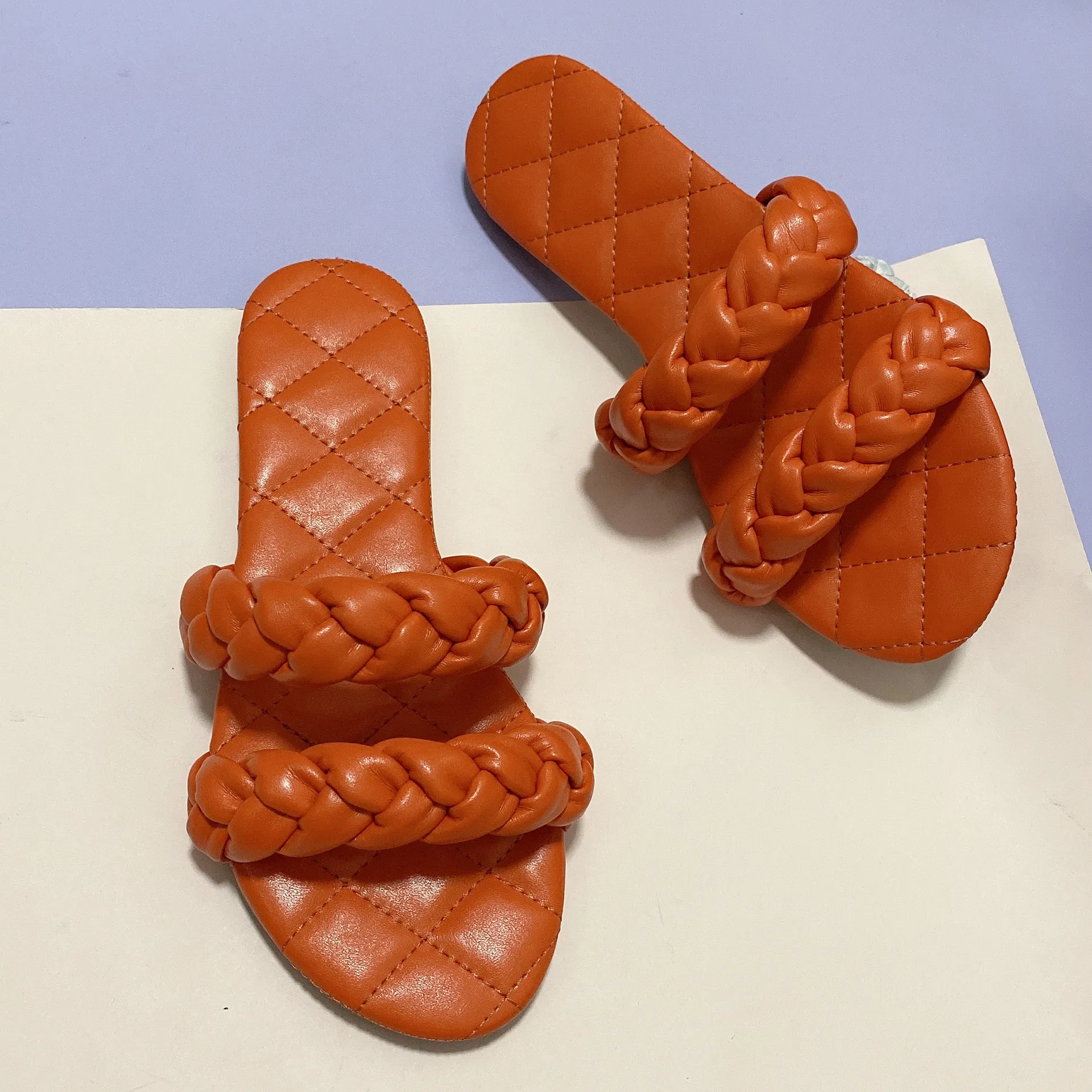 2021 Новейшие оранжевые мягкие кожаные плоские сандалии леди обувь скользиты женские туфли с коробкой бесплатная доставка 35-42