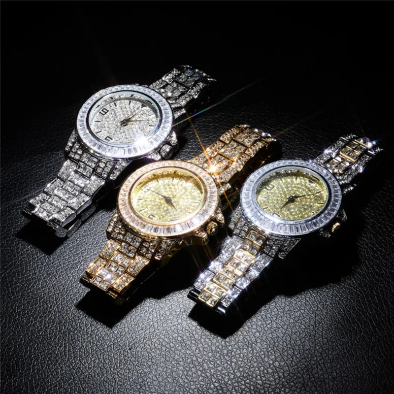 Hip Hop Men Watches Top Oled Out Out CZ Rhinstone Часы Позолоченные наручные часы Человек Bling Diamond Watch Ювелирные Изделия Подарок S