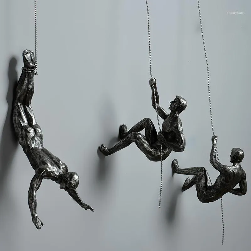 Stile industriale Arrampicata Man Resina Filo di ferro Wire Wall Hanging Decorazione Scultura figure creative Retro presente Statue Decor1