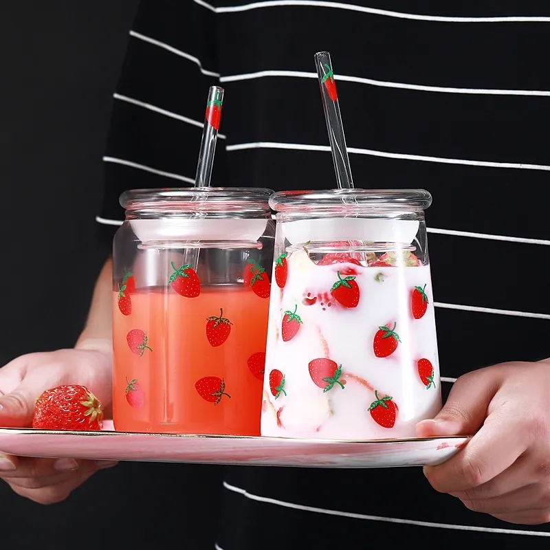 600ML Strawberry Glass Cup Cute Strawberry Water Bottle with Straw Juice Milk Tea Wine Coffee Mug Creative Cup for Kids Adult 201128