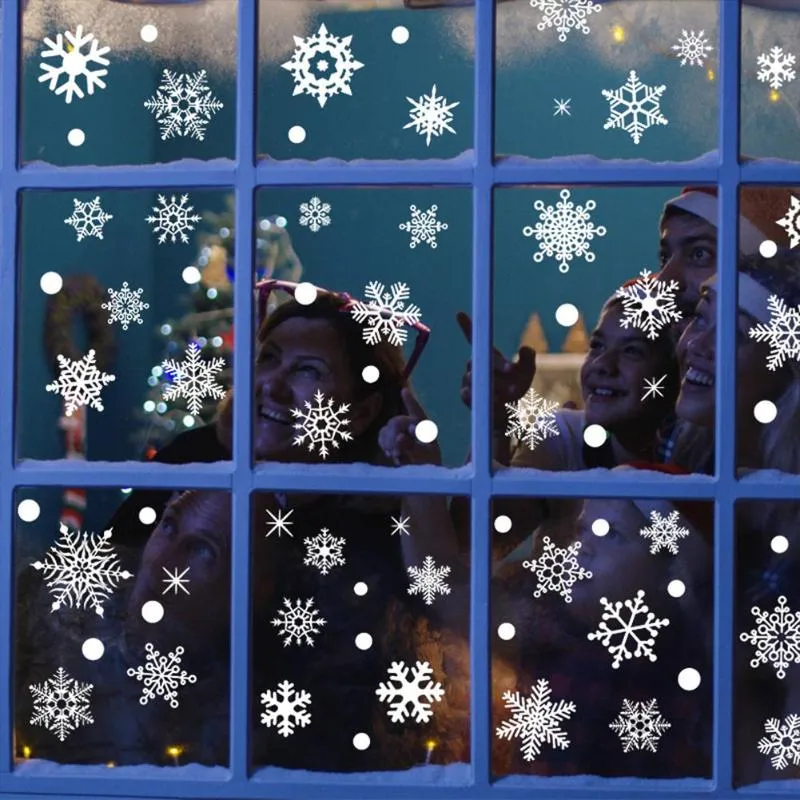 Väggklistermärken 155pcs / 9sheets jul snöflinga fönster dekal klistermärke dekorationer ornament för sovrum balkong