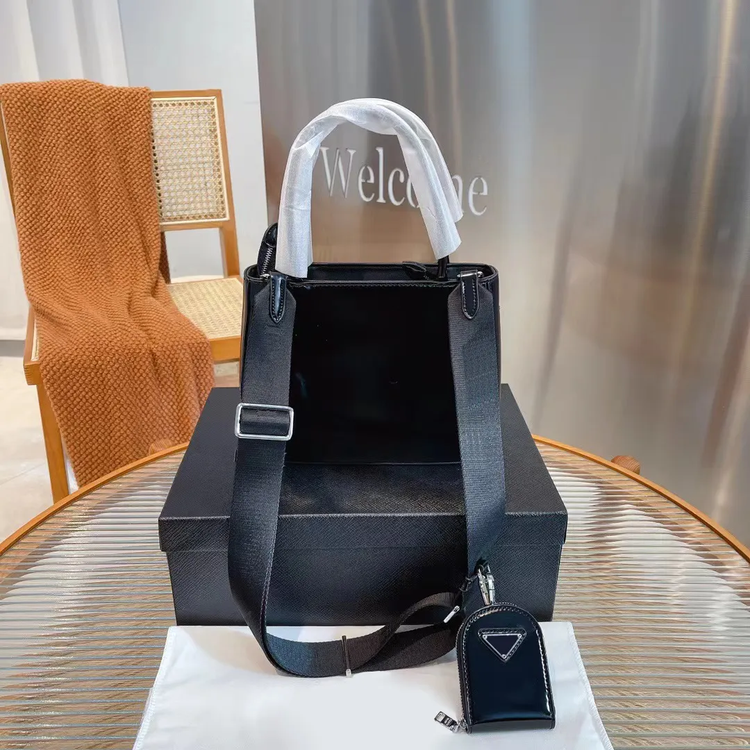 Compra Diseñadores De Alta Calidad Bolsos De Mujer Bolso Cuadrado Bolso  Grande Capacidad De Lady Wallet Exquisito Patente Negro Cuero Bolsa De  Mensajero Barato | Entrega Rápida Y Calidad | Es.Dhgate
