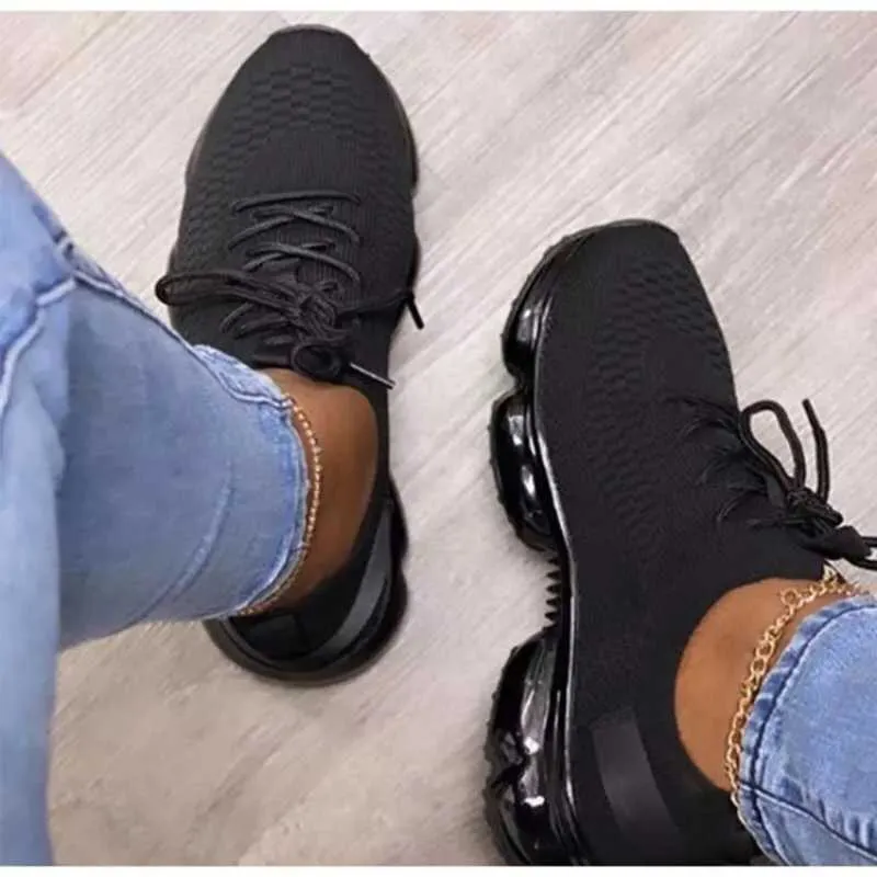 Femmes respirant maille Sneaker 2021 femme à lacets vulcanisé dames confortable femmes décontracté plat femme chaussures de sport grande taille Y0907
