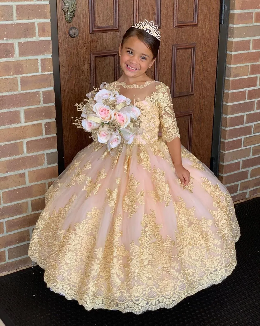 2021 Luxury Blush Gold Flower Girl Dress With Long Sleeves Big