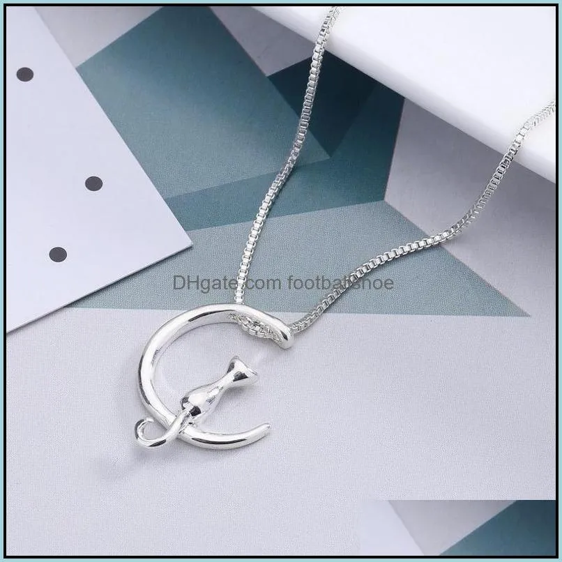 New Cute Cat Moon Shape Pendant Necklace For women Gold Silver animal Silver box chains Fashion Jewelry Gift