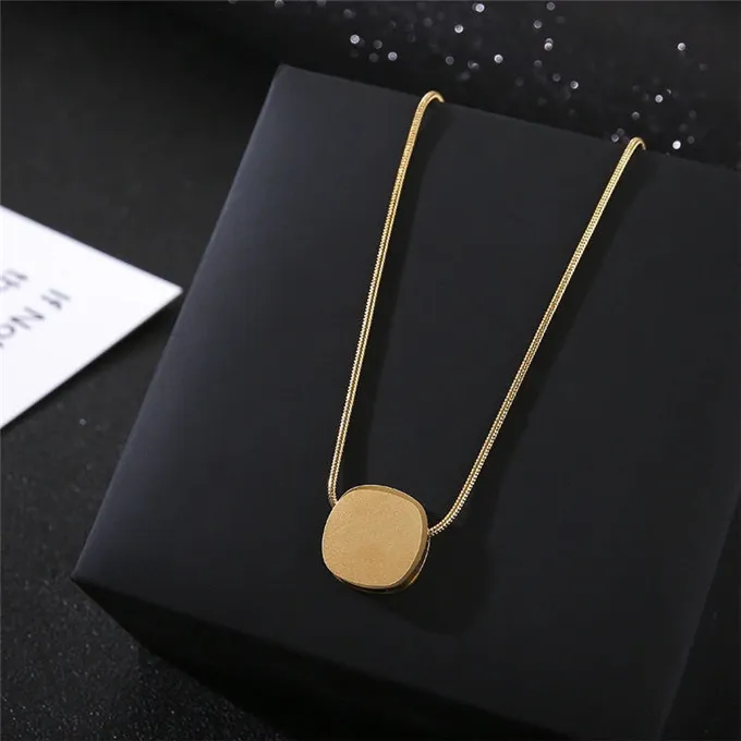 Love Necklace Womens Pendant Necklaces bracelet Flash Diamond Gold Letters Pendants Simple Party Jewelry