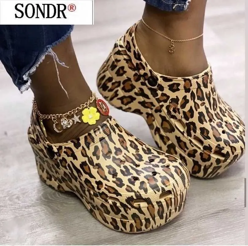 Chaussures pour femmes Sandales 2022 Sandales à plateforme Pantoufles de plage Slip Fashion