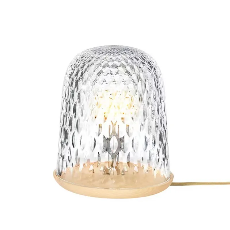 새로운 디자인 크리스탈 테이블 램프 현대 패션 팔러 침실 식당 단단한 나무 LED 책상 빛 분위기 야간 조명