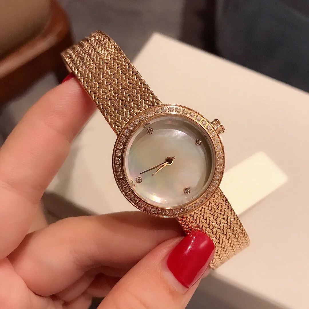 Kobieta Matka Pearl Shell Zegarek Kwarcowy Kobiety Ze Stali Nierdzewnej Geometryczny Rhinestone Wristwatch Klamry Magnetyczny Zegar 30mm