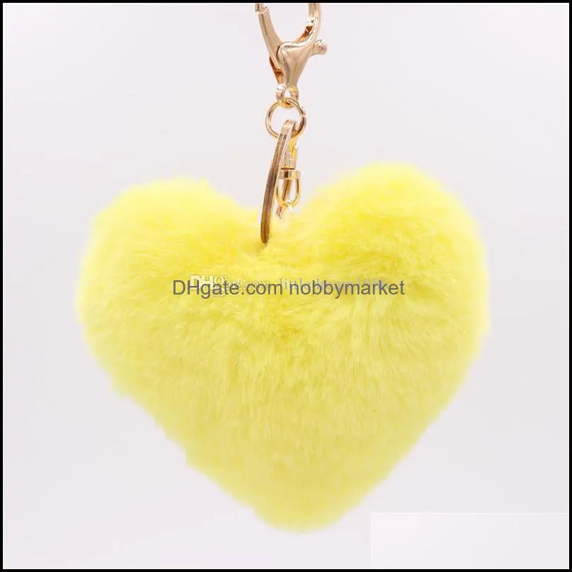 Super Noticeable Pom Pom Keychains Fluffy Heart Shape Pompoms Keyring Faux Rabbit Puff ball Key Chain for Valentine Day Gift