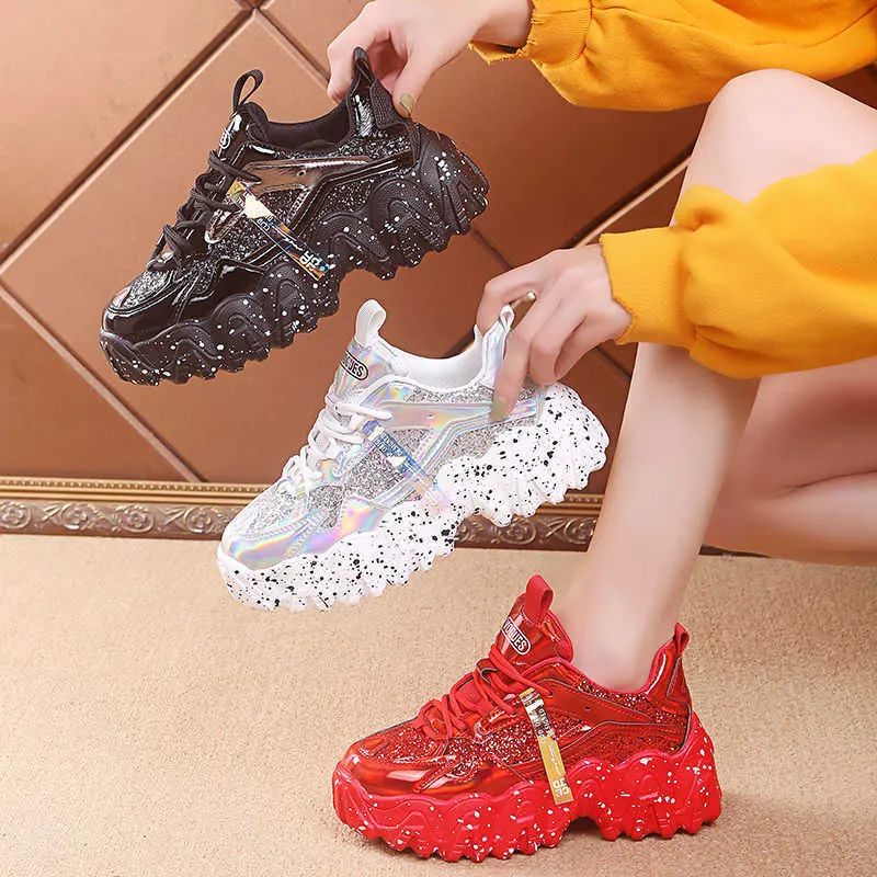 Kobiety Chunky Platform Sneakers 2021 Moda Lace Up Old Data Buty Kobiet 5 CM Wysokie Obcasy Kosz Kobiet Przypadkowi Buty Różowi Trenerzy Y0907