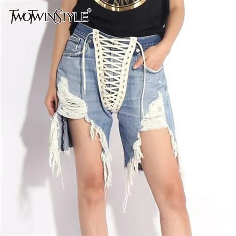 Twotwinstyle Bandaż Denim Krótki Dla Kobiet Wysoka Waist Patchwork Tassel Sexy Casual Spodenki Kobiet Moda Odzież Lato 210724