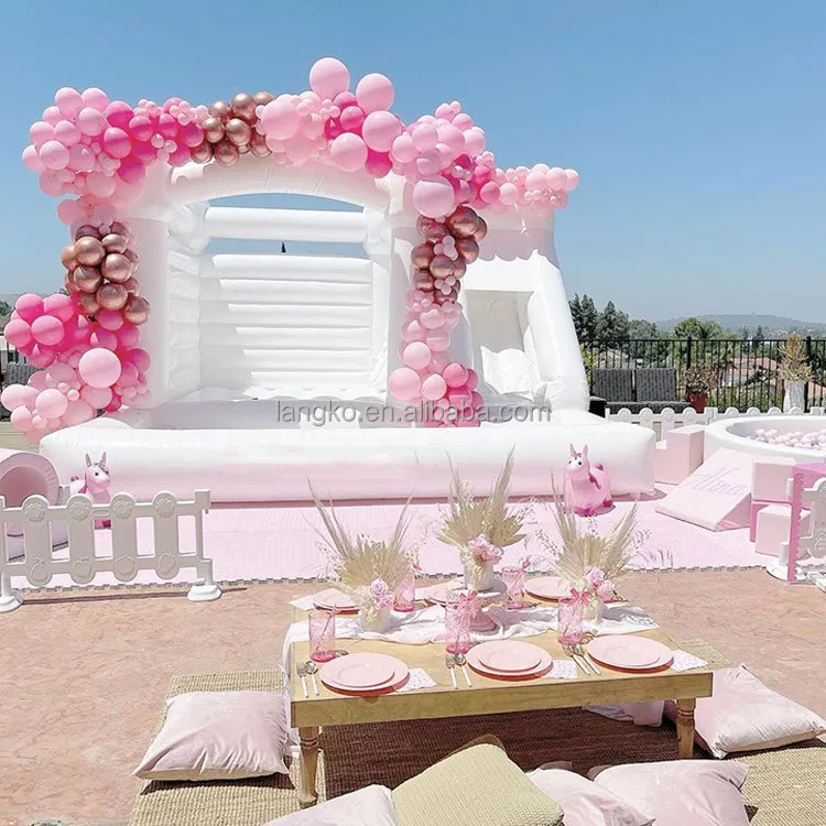 Videur gonflable de maison blanche de rebond de mariage commercial avec le château plein d'entrain de piscine de piscine de toboggan et de boule pour la partie