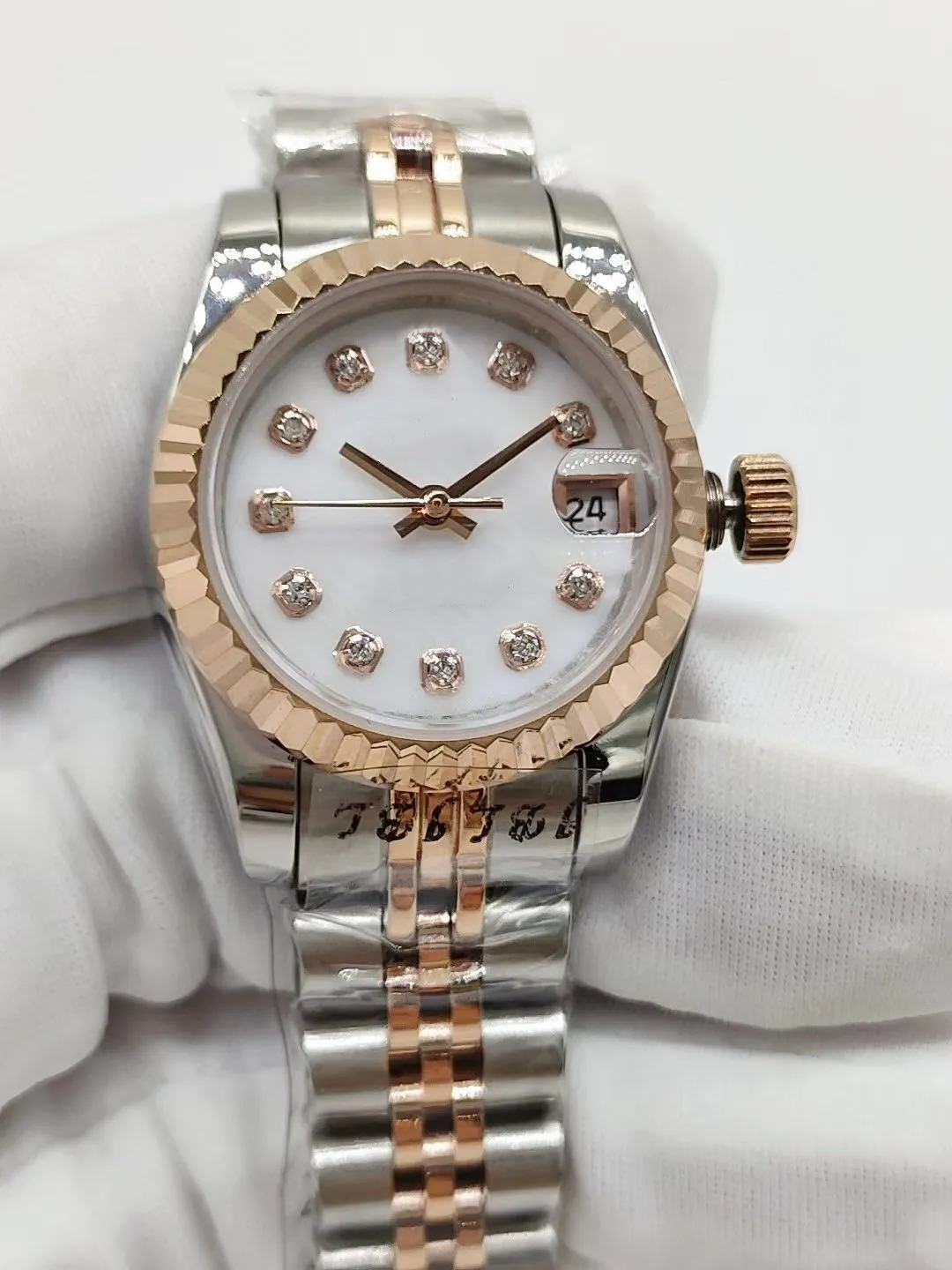 New Fashion 26mm Damklockor Helt rostfritt stål Automatisk Mekanisk 2813 urverksklocka Datejust Diamond Iced Out Kvinna Armbandsur Dam Armbandsur Klocka