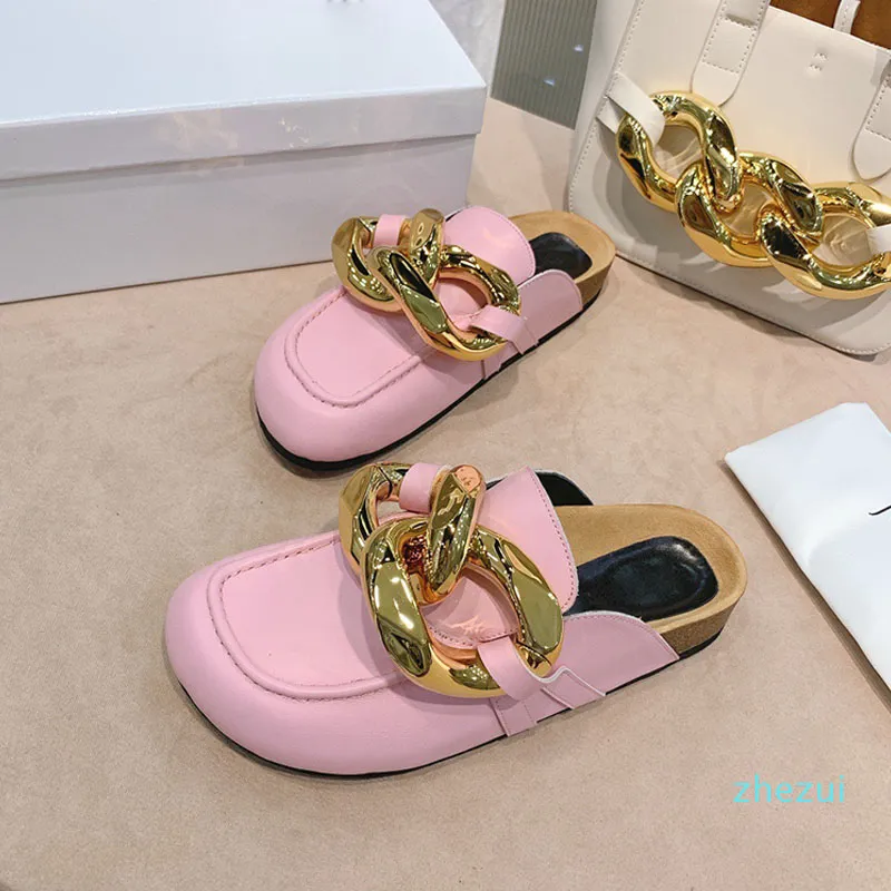 Designers skor 2021 baotou tofflor sandaler metall kedja bär platt fritid kvinnor