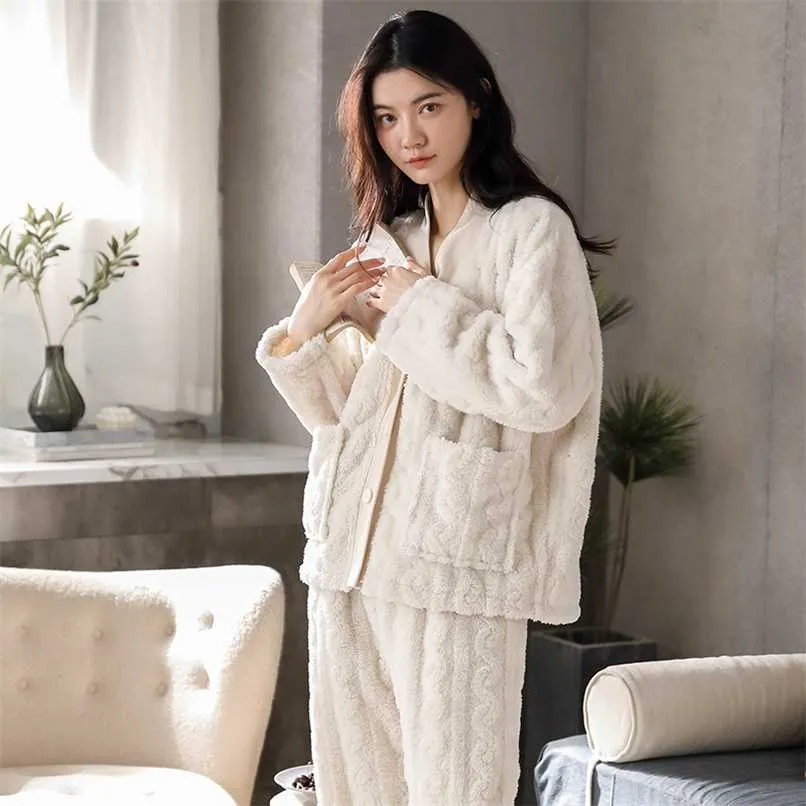 Atuendo Vinter Varm Soild Vit Pajama Set för Kvinnor Vintage Atoff Hem Satin Flannel Sleepwear 100% Velvet Soft Silk Nightwear 211112