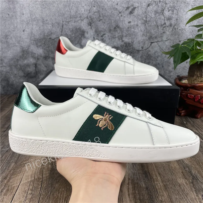 Top Qualité Scarpe Hommes Femmes Casual Chaussures De Mode Baskets À Lacets Chaussures Vert Rouge Bande Noir En Cuir Abeille Tigre Brodé Chaussures