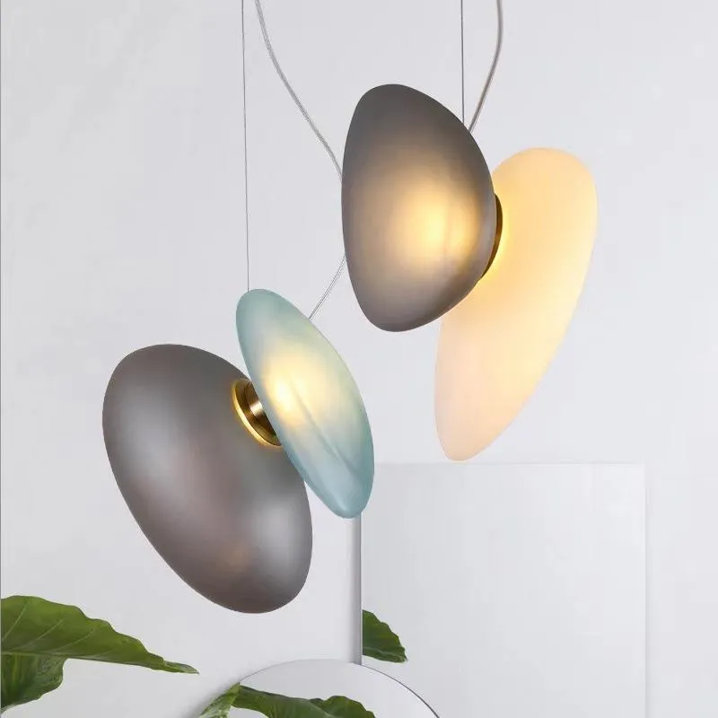 Pendellampor nordiska kullerstenslampor modern minimalistisk kreativ färgad glas ljuskrona för sängen el restaurang sovrum