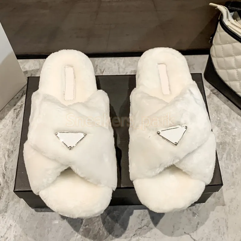 2022 Women Luxury Slippers Enameled triangles Designer shoes Wool slides Crossover Furry slide with original box shoe bag black white begin fashion womens sandals