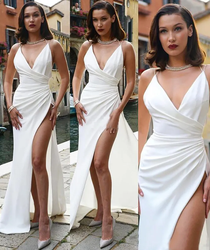 Vit Bella Hadid Evening Party Gowns Spaghetti Hög Lår Split Mantel Satin Golv Längd 2021 Billiga Brudtärna Klänningar Lång Kändisklänning