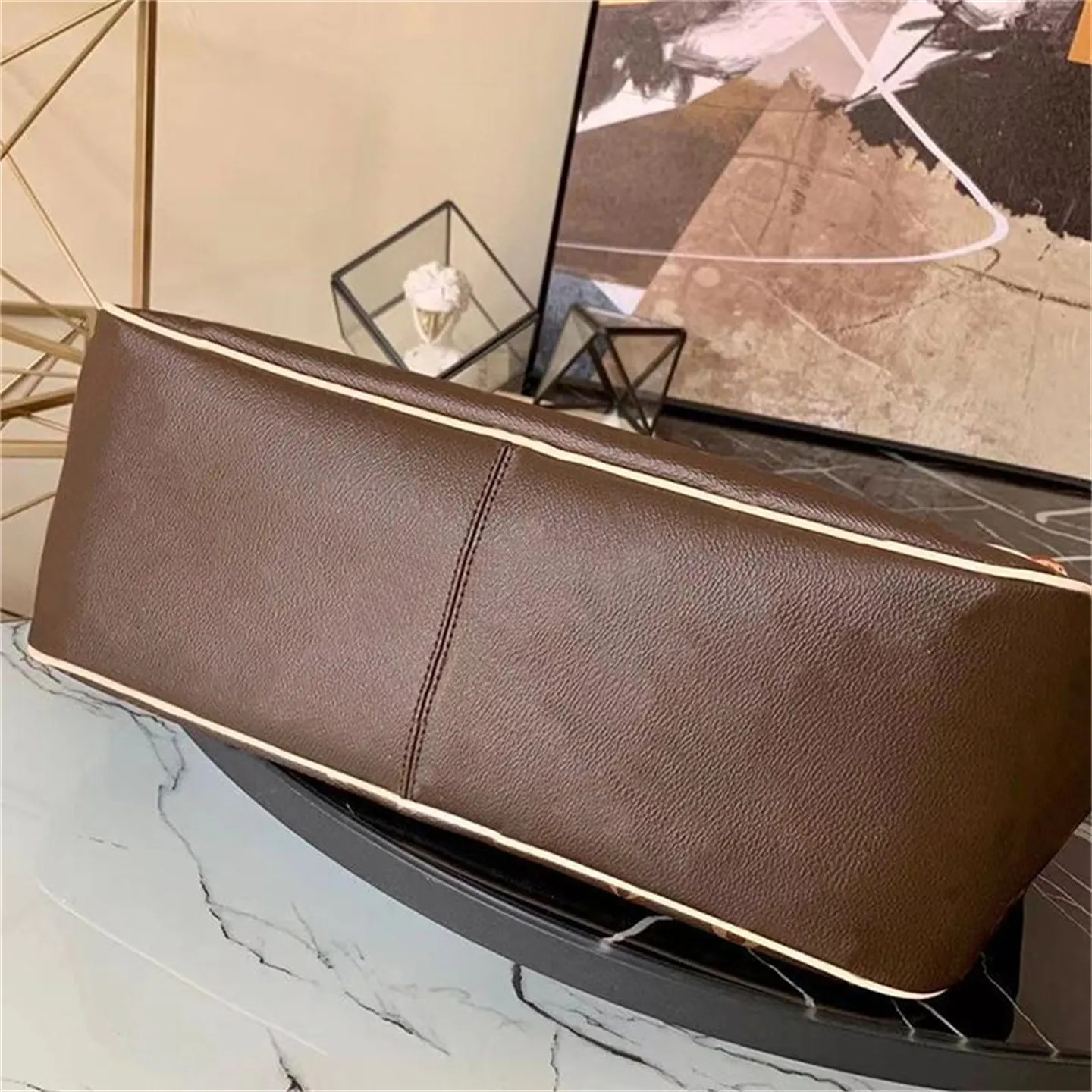 Fashion Bucket Bag High-quality Texture Large-capacity Brown Solid Color Leather Intellectual New Style Female Autumn All-match Commuter Shoulder Bags